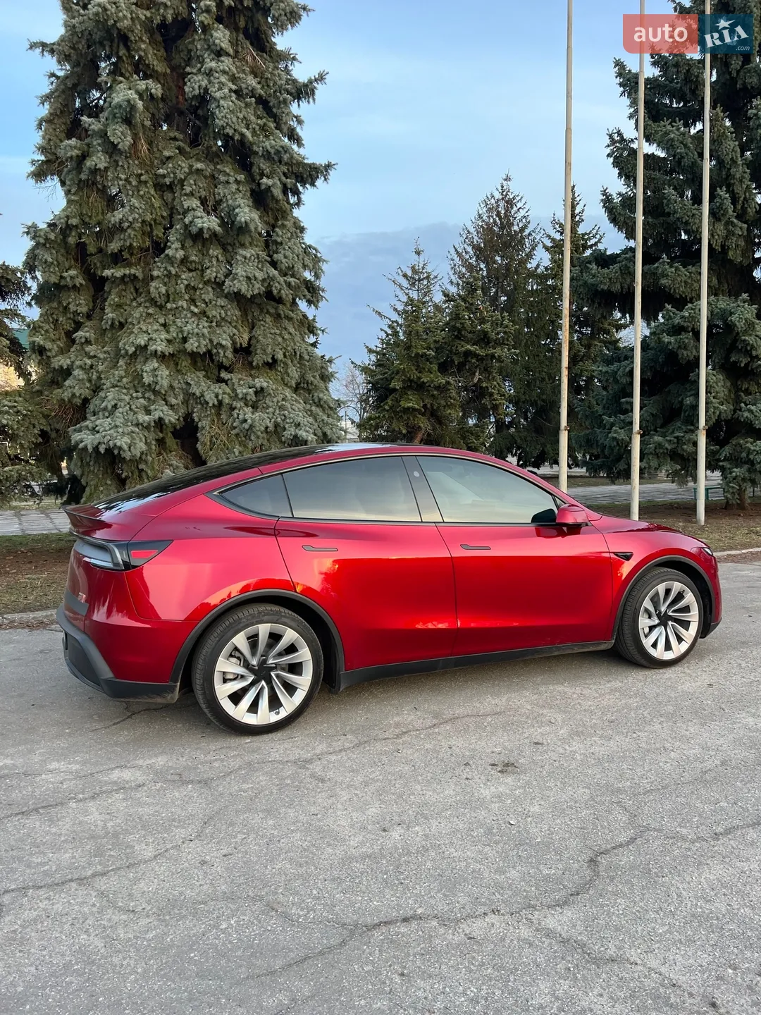 2025 Tesla Model Y - мініатюра 6