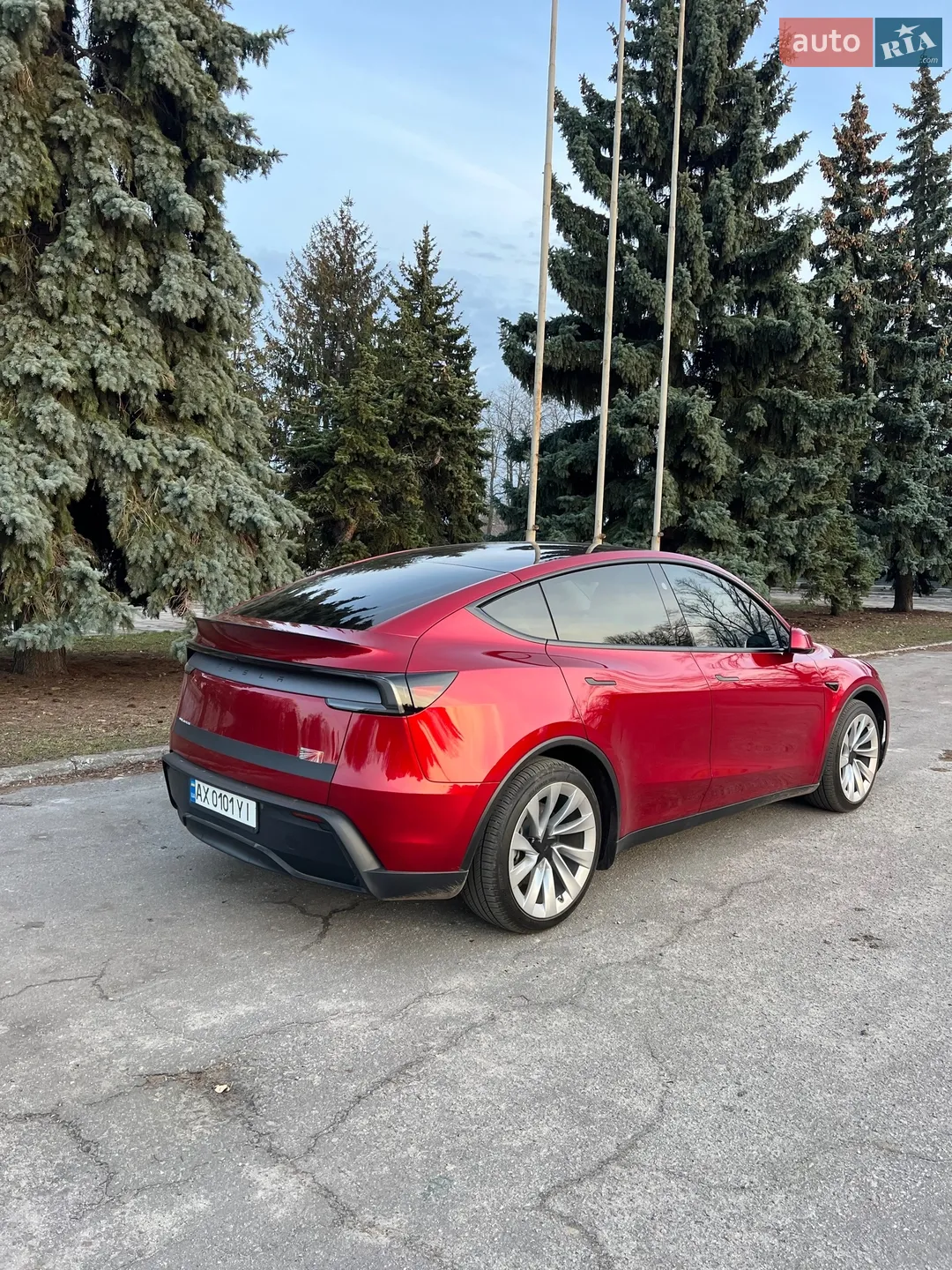 2025 Tesla Model Y - мініатюра 2
