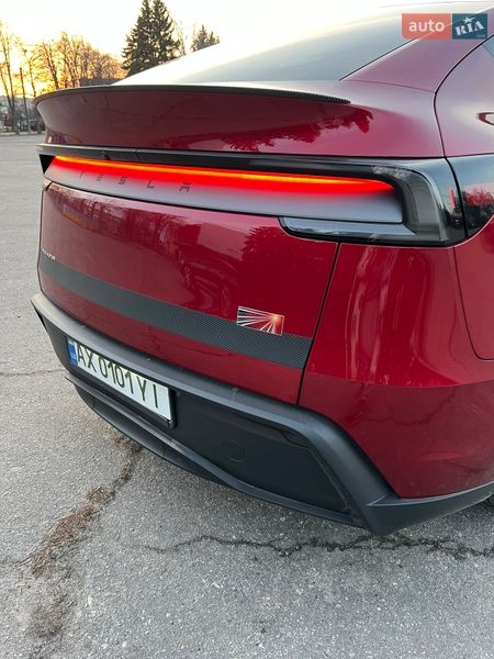 Внедорожник / Кроссовер Tesla Model Y 2025 в Харькове