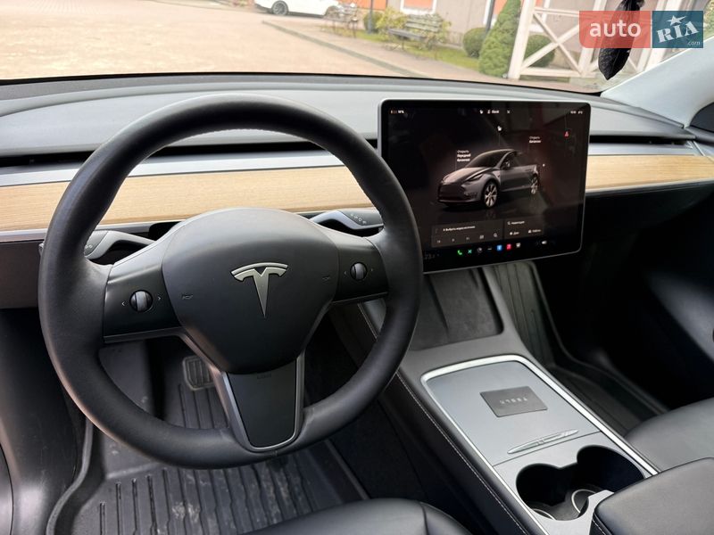 Внедорожник / Кроссовер Tesla Model Y 2022 в Стрые