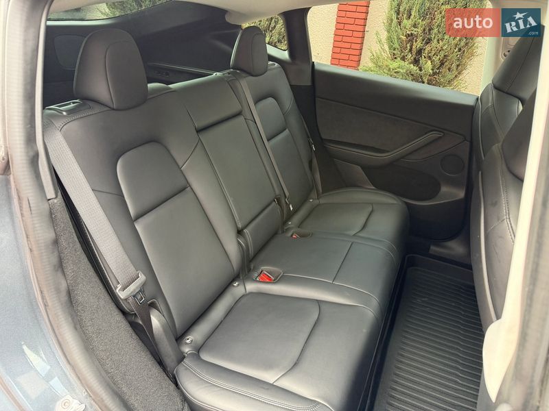 Внедорожник / Кроссовер Tesla Model Y 2022 в Стрые