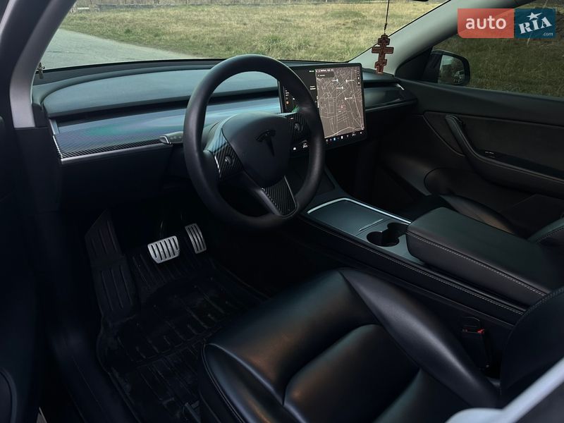 Внедорожник / Кроссовер Tesla Model Y 2021 в Ужгороде