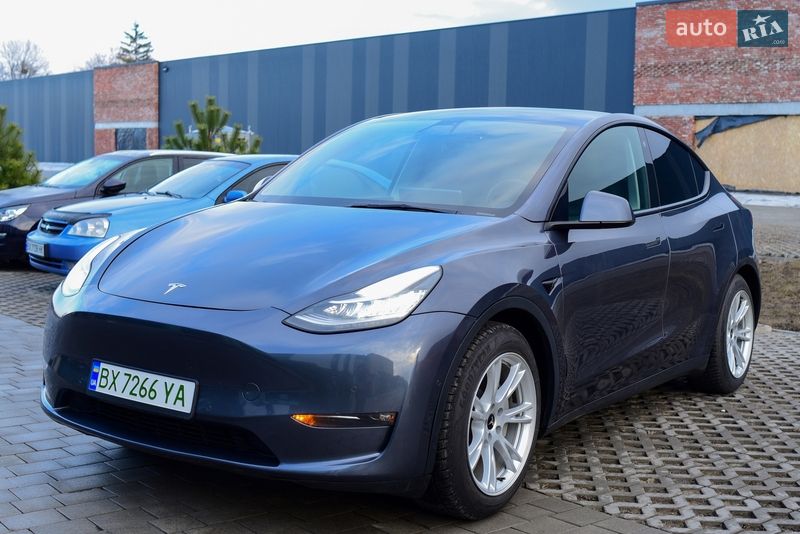 Tesla Model Y 2022