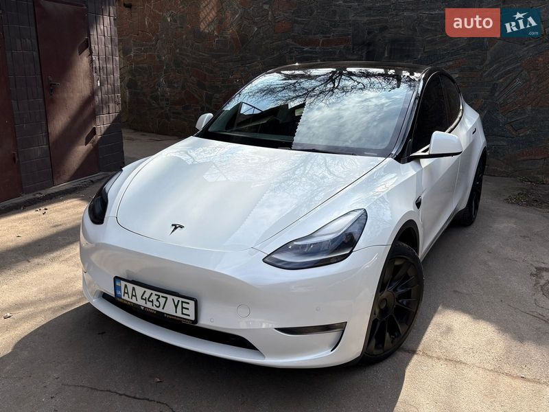 Внедорожник / Кроссовер Tesla Model Y 2022 в Киеве