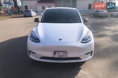Внедорожник / Кроссовер Tesla Model Y 2023 в Киеве
