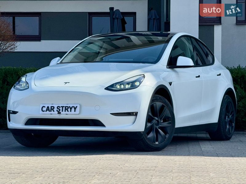 Внедорожник / Кроссовер Tesla Model Y 2024 в Стрые