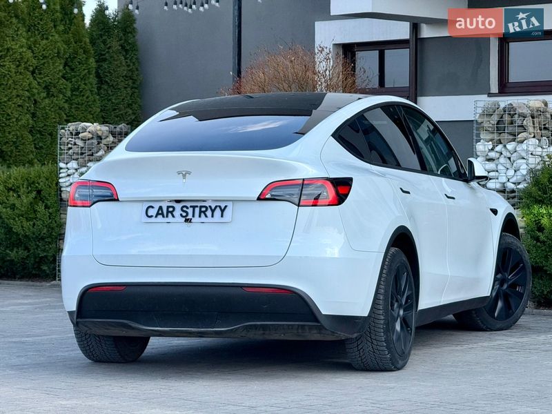 Внедорожник / Кроссовер Tesla Model Y 2024 в Стрые