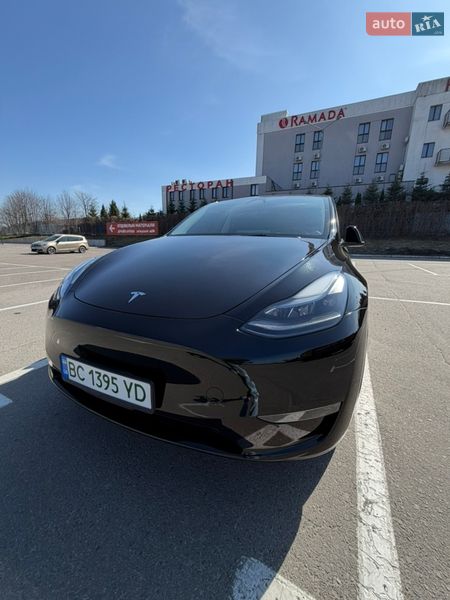 Позашляховик / Кросовер Tesla Model Y 2024 в Львові
