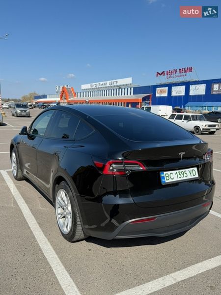 Позашляховик / Кросовер Tesla Model Y 2024 в Львові