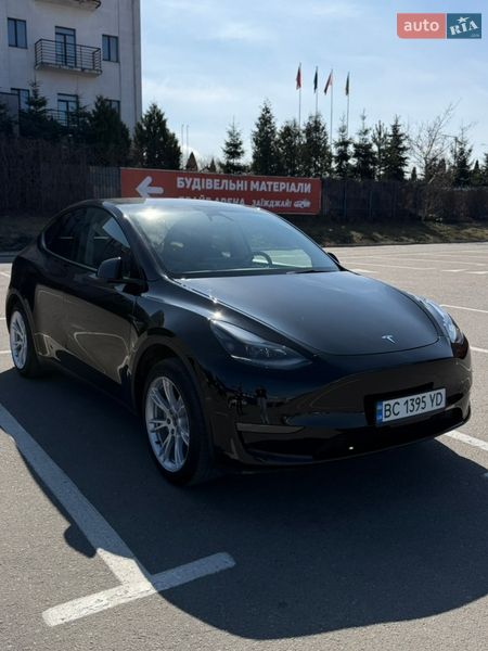 Позашляховик / Кросовер Tesla Model Y 2024 в Львові
