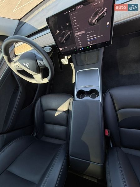 Позашляховик / Кросовер Tesla Model Y 2024 в Львові