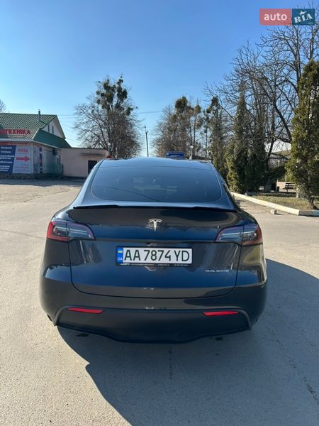 Внедорожник / Кроссовер Tesla Model Y 2024 в Киеве