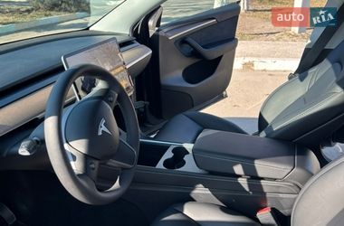 Внедорожник / Кроссовер Tesla Model Y 2024 в Киеве