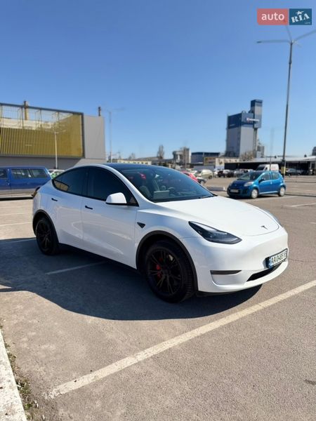 Позашляховик / Кросовер Tesla Model Y 2022 в Києві фото 4 Позашляховик / Кросовер Tesla Model Y 2022 в Києві