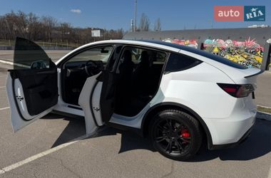 Внедорожник / Кроссовер Tesla Model Y 2022 в Киеве