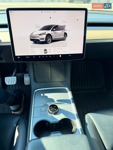 Позашляховик / Кросовер Tesla Model Y 2022 в Києві фото 22 Позашляховик / Кросовер Tesla Model Y 2022 в Києві