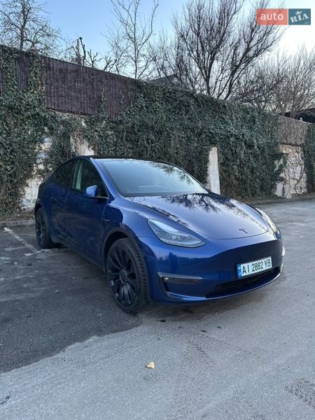 Внедорожник / Кроссовер Tesla Model Y 2022 в Киеве