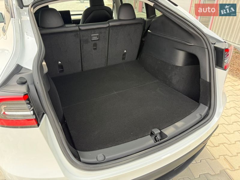 Позашляховик / Кросовер Tesla Model Y 2022 в Львові фото 12 Позашляховик / Кросовер Tesla Model Y 2022 в Львові