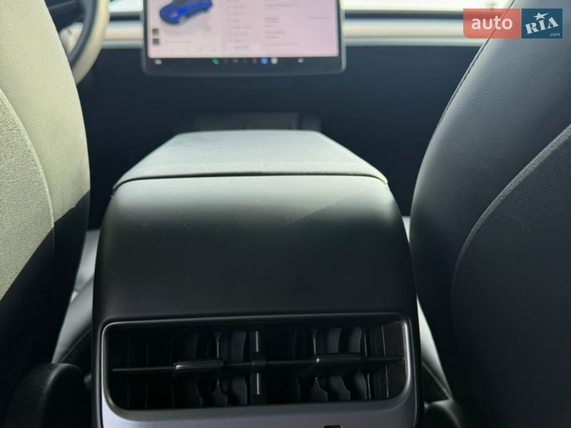 Позашляховик / Кросовер Tesla Model Y 2023 в Дніпрі фото 22 Позашляховик / Кросовер Tesla Model Y 2023 в Дніпрі