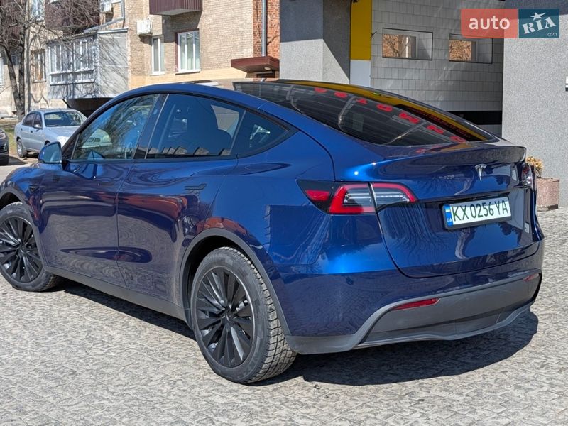 Внедорожник / Кроссовер Tesla Model Y 2024 в Харькове