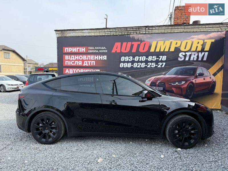 Позашляховик / Кросовер Tesla Model Y 2024 в Стрию