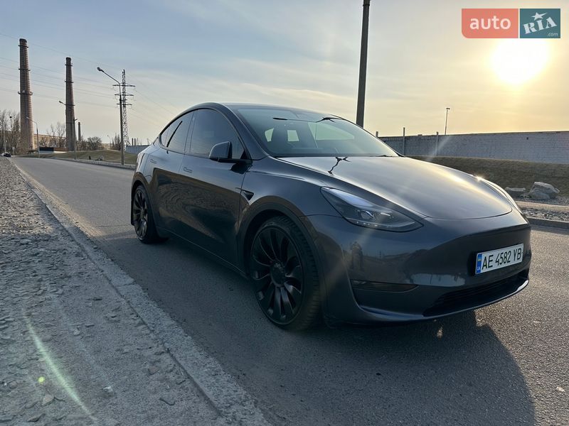 Внедорожник / Кроссовер Tesla Model Y 2023 в Днепре фото 2 Внедорожник / Кроссовер Tesla Model Y 2023 в Днепре