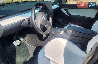 Внедорожник / Кроссовер Tesla Model Y 2022 в Киеве