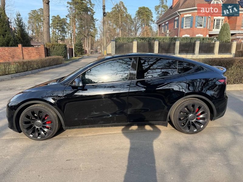 Внедорожник / Кроссовер Tesla Model Y 2022 в Киеве фото 18 Внедорожник / Кроссовер Tesla Model Y 2022 в Киеве