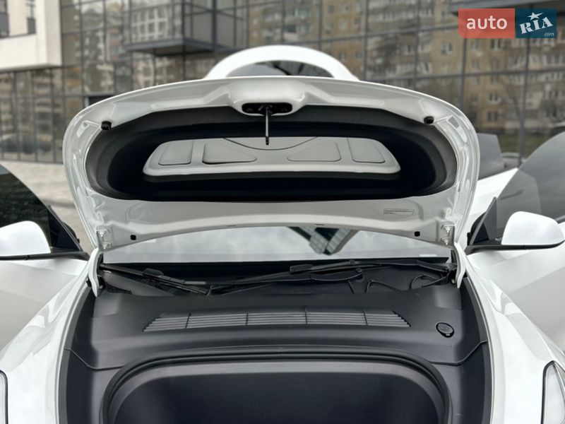 Внедорожник / Кроссовер Tesla Model Y 2023 в Днепре фото 43 Внедорожник / Кроссовер Tesla Model Y 2023 в Днепре