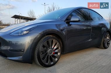 Внедорожник / Кроссовер Tesla Model Y 2023 в Киеве