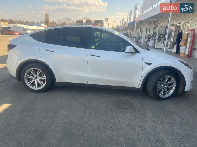 Позашляховик / Кросовер Tesla Model Y 2022 в Києві