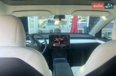 Позашляховик / Кросовер Tesla Model Y 2022 в Києві