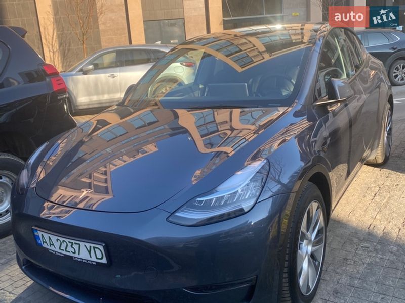 Tesla Model Y 2022