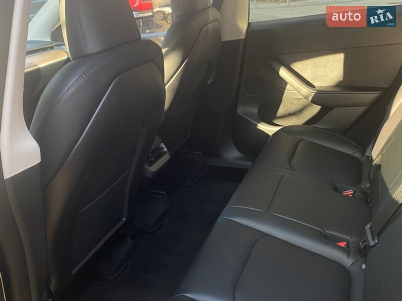 Внедорожник / Кроссовер Tesla Model Y 2022 в Киеве
