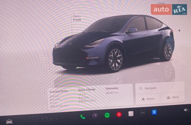 Внедорожник / Кроссовер Tesla Model Y 2022 в Киеве