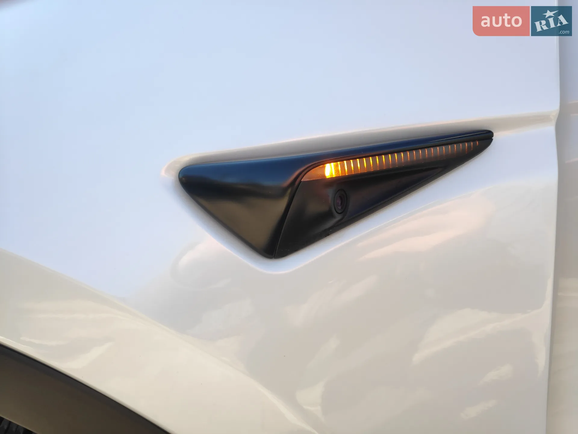 2020 Tesla Model Y - мініатюра 31