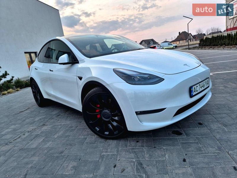 Tesla Model Y 2022
