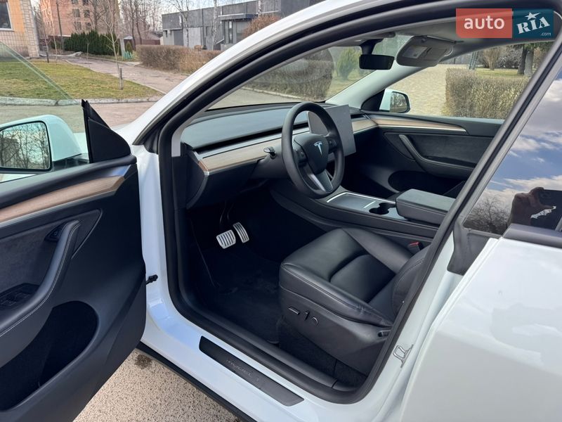 Позашляховик / Кросовер Tesla Model Y 2023 в Києві
