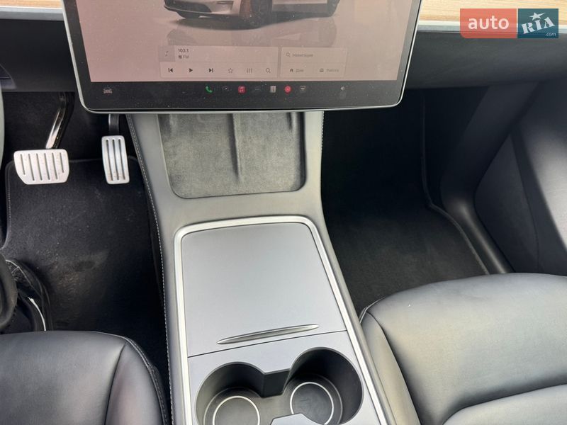 Позашляховик / Кросовер Tesla Model Y 2023 в Києві
