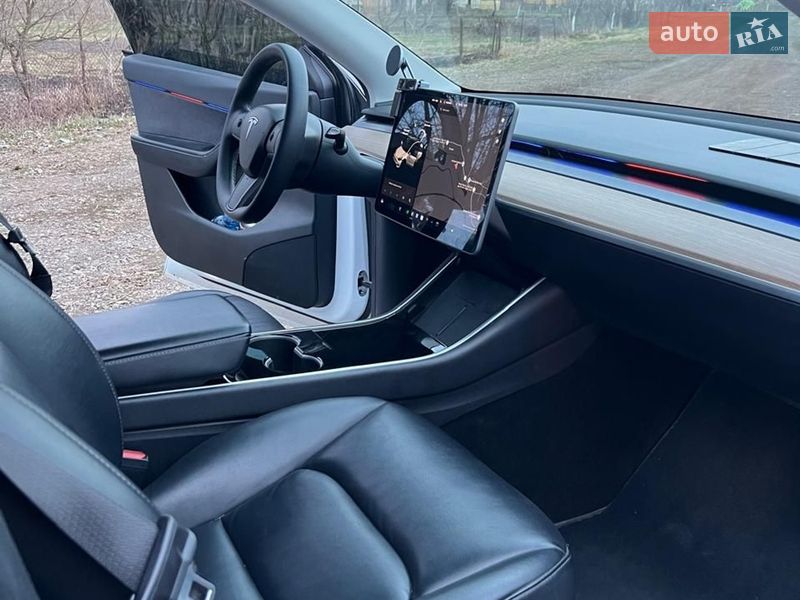 Внедорожник / Кроссовер Tesla Model Y 2020 в Самборе