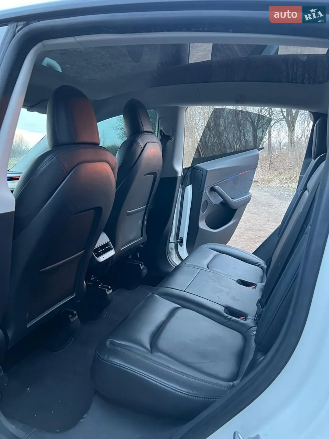 2020 Tesla Model Y - мініатюра 18