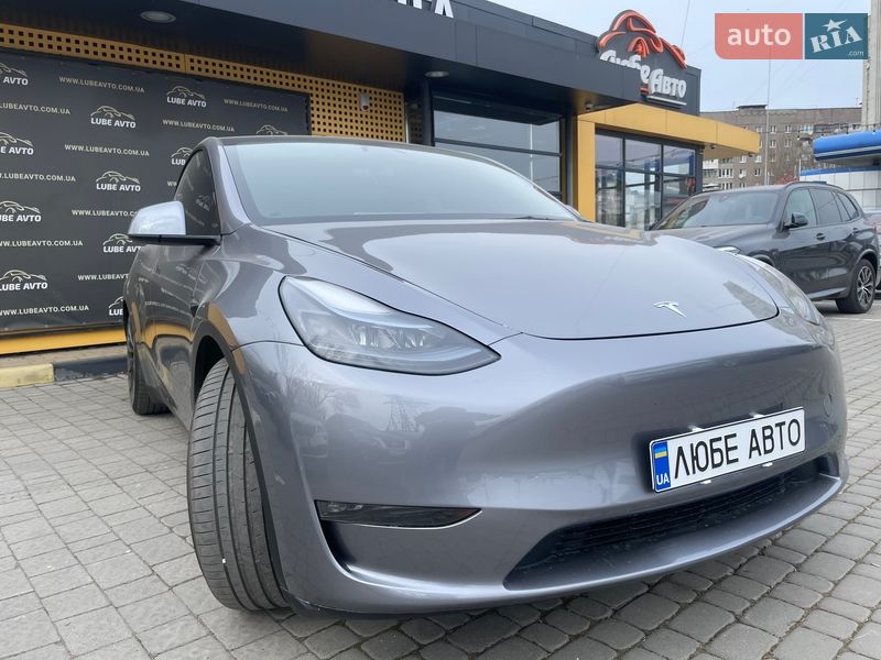 Внедорожник / Кроссовер Tesla Model Y 2025 в Львове