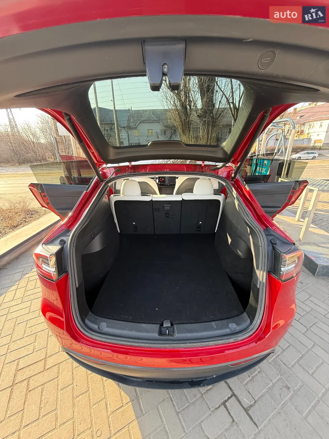 2022 Tesla Model Y - мініатюра 9