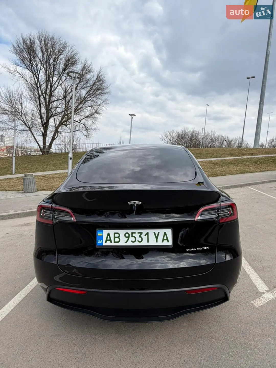 2024 Tesla Model Y - мініатюра 15