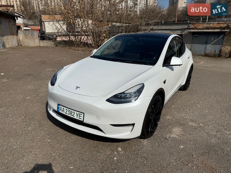 Позашляховик / Кросовер Tesla Model Y 2021 в Києві фото 19 Позашляховик / Кросовер Tesla Model Y 2021 в Києві