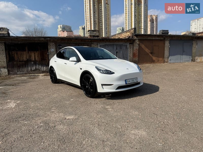 Позашляховик / Кросовер Tesla Model Y 2021 в Києві фото 8 Позашляховик / Кросовер Tesla Model Y 2021 в Києві