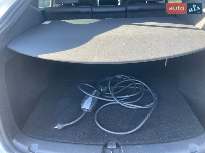 Внедорожник / Кроссовер Tesla Model Y 2024 в Ровно