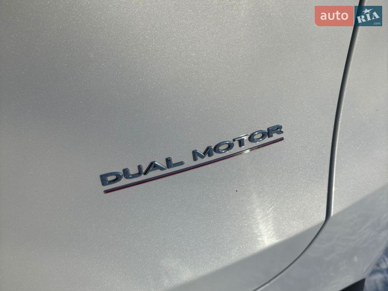 Внедорожник / Кроссовер Tesla Model Y 2024 в Ровно