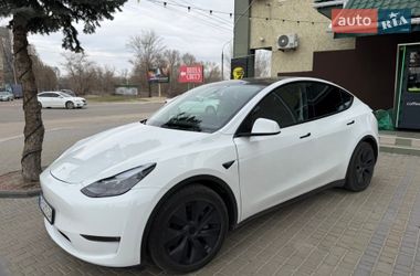 Позашляховик / Кросовер Tesla Model Y 2024 в Кам'янському