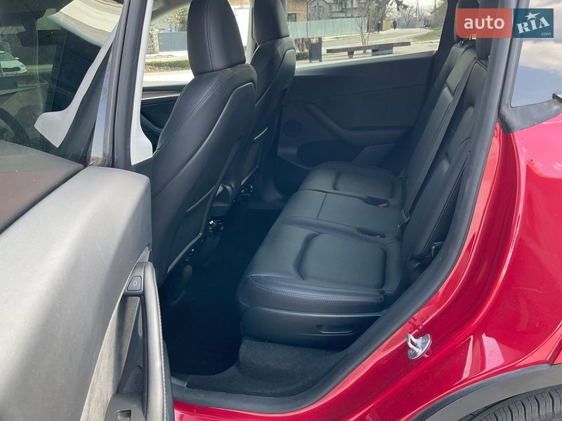 Внедорожник / Кроссовер Tesla Model Y 2023 в Львове фото 9 Внедорожник / Кроссовер Tesla Model Y 2023 в Львове